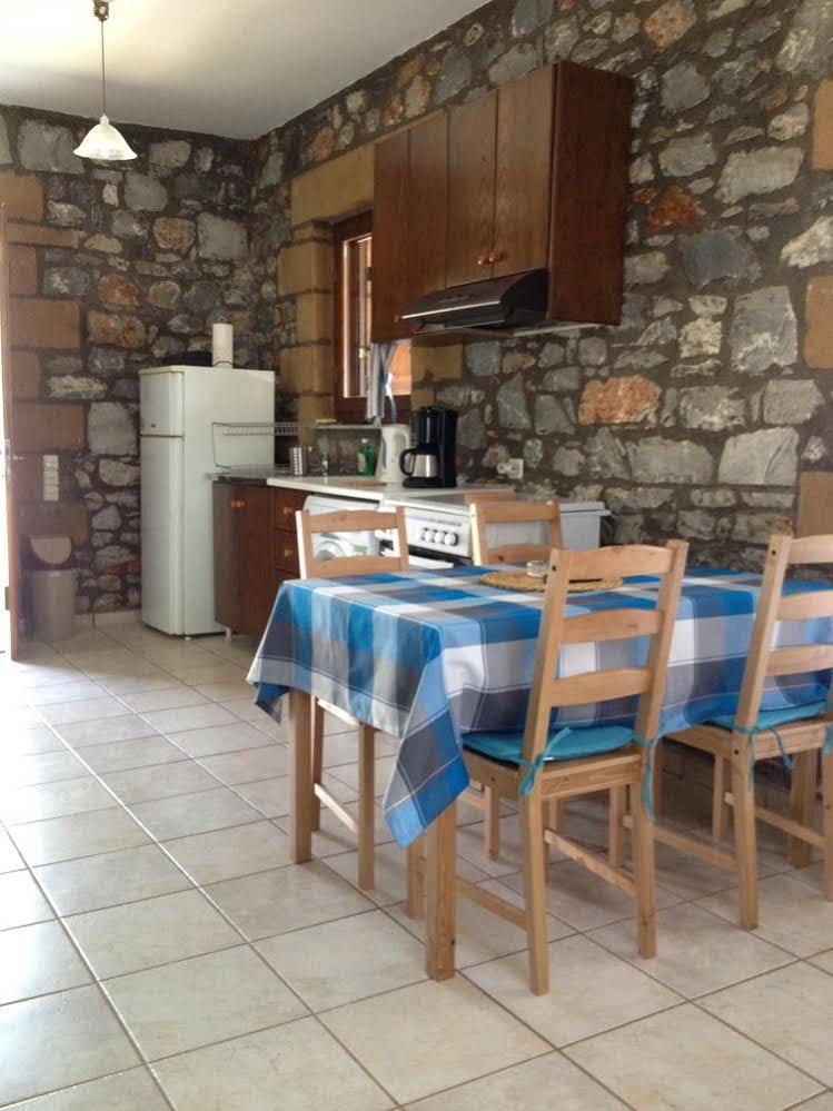 Ιώ Βίλα Στούπα Εξωτερικό φωτογραφία