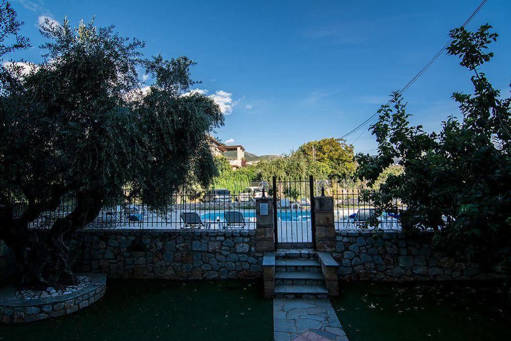 Ιώ Βίλα Στούπα Εξωτερικό φωτογραφία