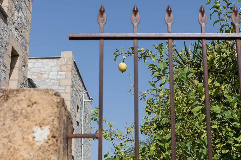 Ιώ Βίλα Στούπα Εξωτερικό φωτογραφία